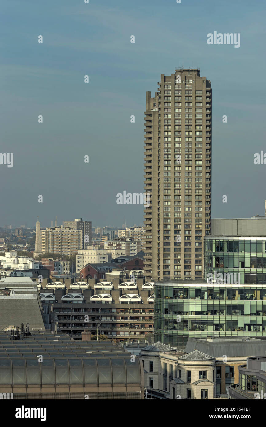 Die Barbakane, City of London.   Zement-Hochhaus Stockfoto