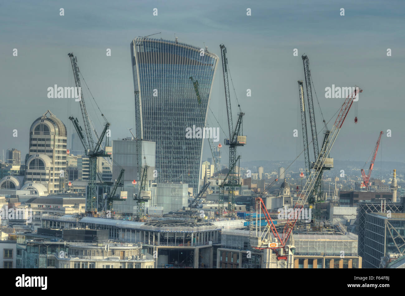 der Londoner Hochhäuser.  Wolkenkratzer in London.building und Bau Stockfoto