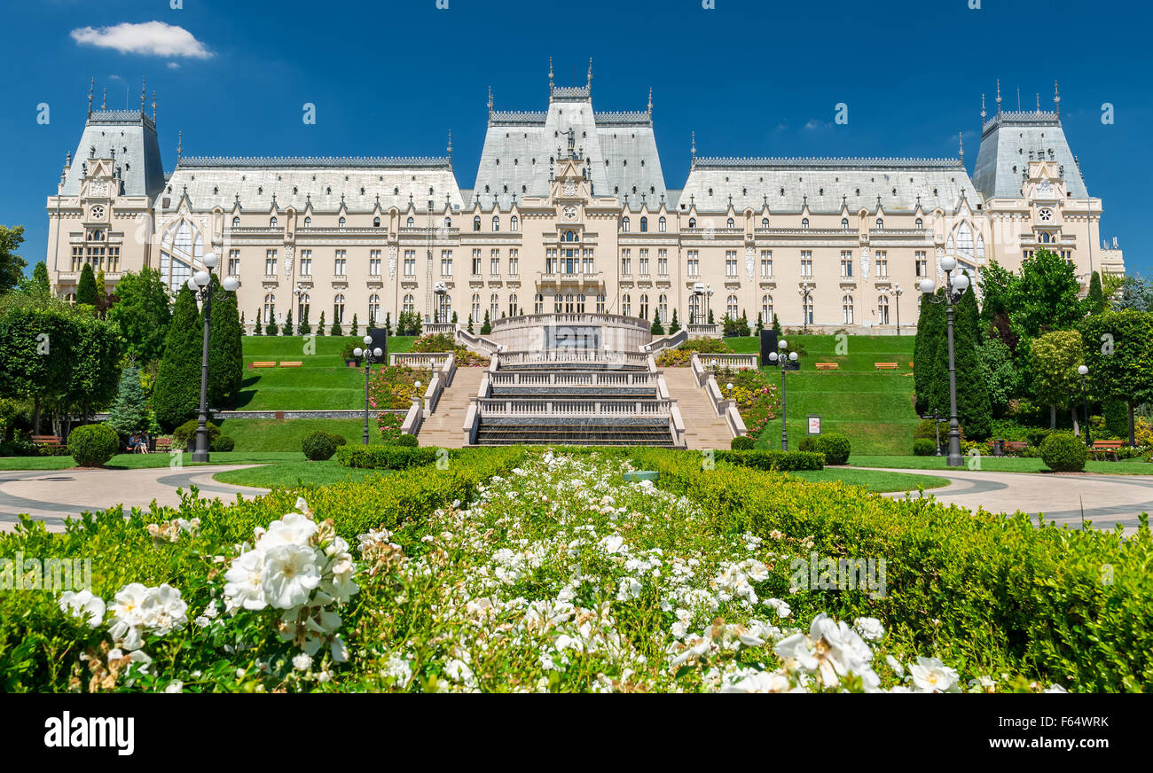 IASI, Rumänien - 3. August 2015: Palast der Kultur hat nicht weniger als 299 Zimmer Hosting-vier Museen, historischen Artefakten, Kunst-ga Stockfoto