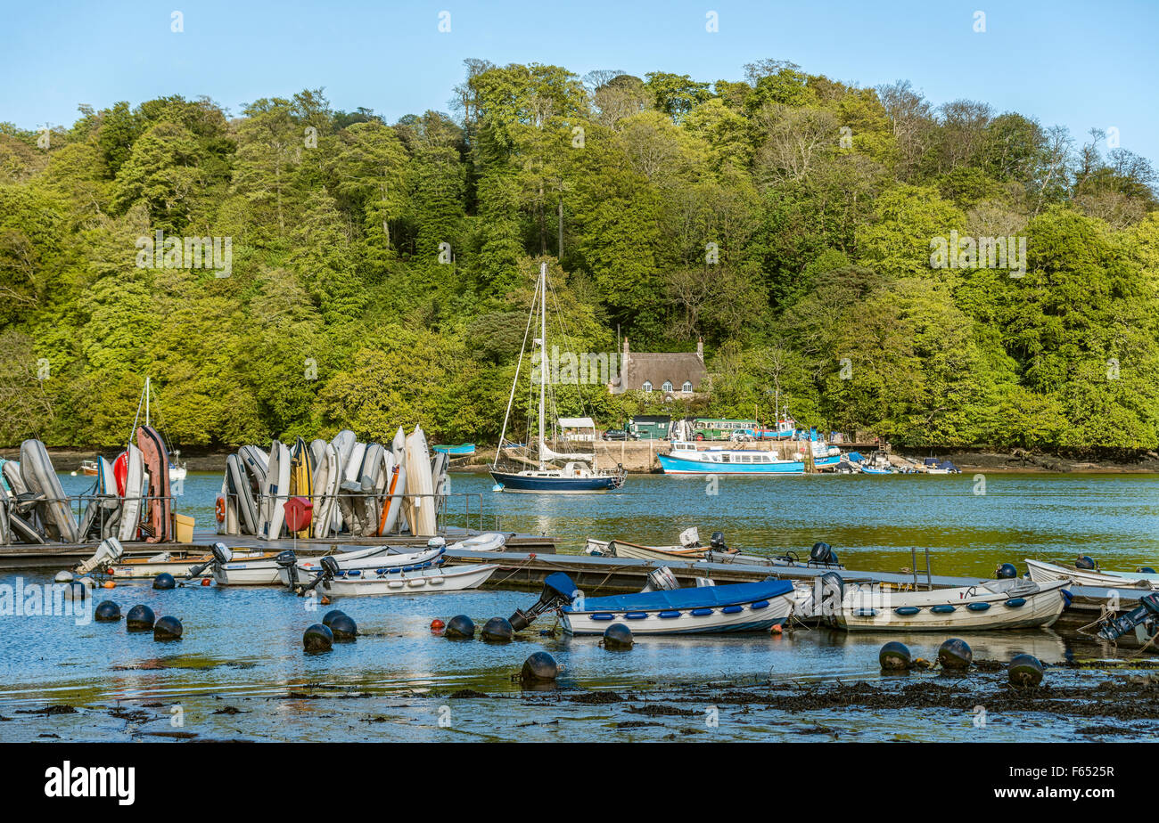 Greenway Kai In Der Nahe Von Greenway Estate Auf Dem River Dart Gesehen Von Dittisham Devon England Uk Stockfotografie Alamy