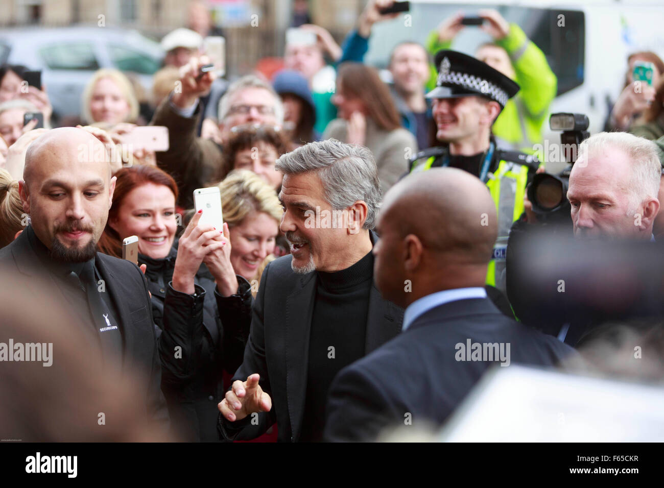 Edinburgh, UK. 12 November. George Clooney in Edinburgh zu sehen. Abgebildete George Clooney. Pako Mera/Alamy Live-Nachrichten. Stockfoto