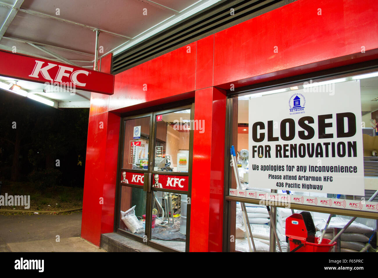 Sydney Australia 24. Oktober 2015: KFC-Fast-Food-Restaurant in der Vorstadt von Sydney Lindfield gesehen wegen Renovierungsarbeiten geschlossen. Stockfoto
