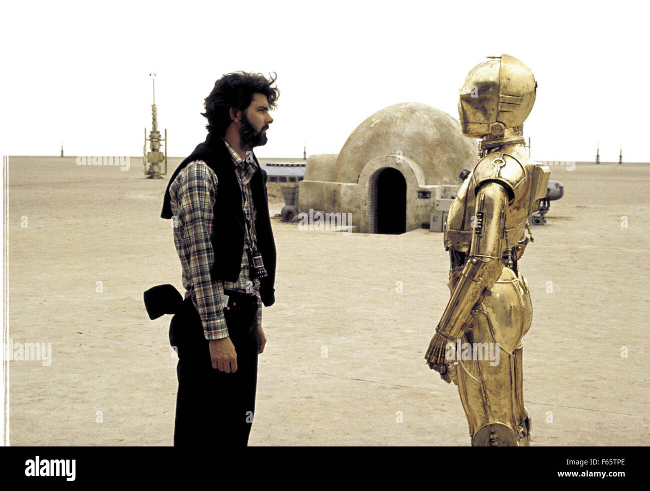 Star Wars: Episode IV - A New Hope Jahr: 1977 USA Regie: George Lucas George Lucas, Anthony Daniels Shooting Bild Stockfoto