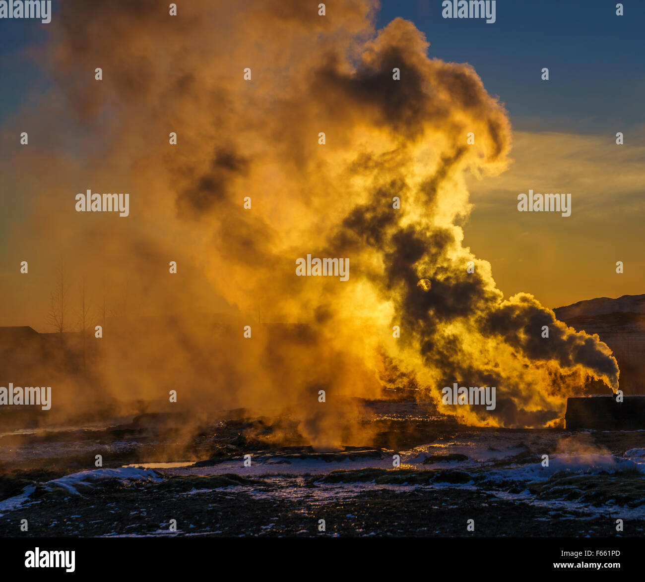Strokkur und Geysir im Winter Island Stockfoto