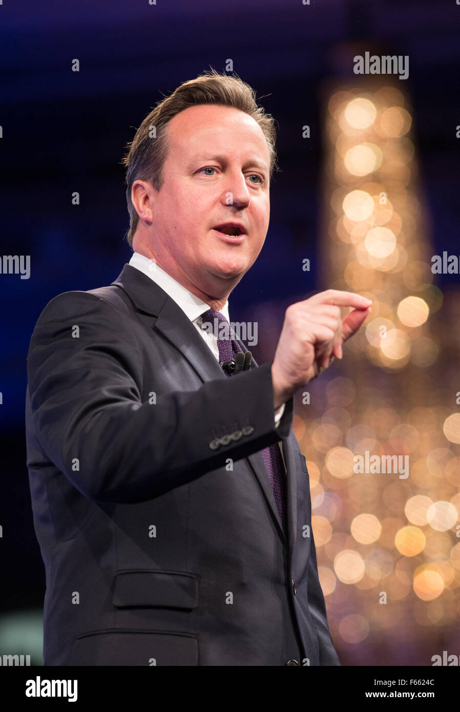 Premierminister David Cameron spricht auf der Jahrestagung der CBI im Zentrum von London Stockfoto