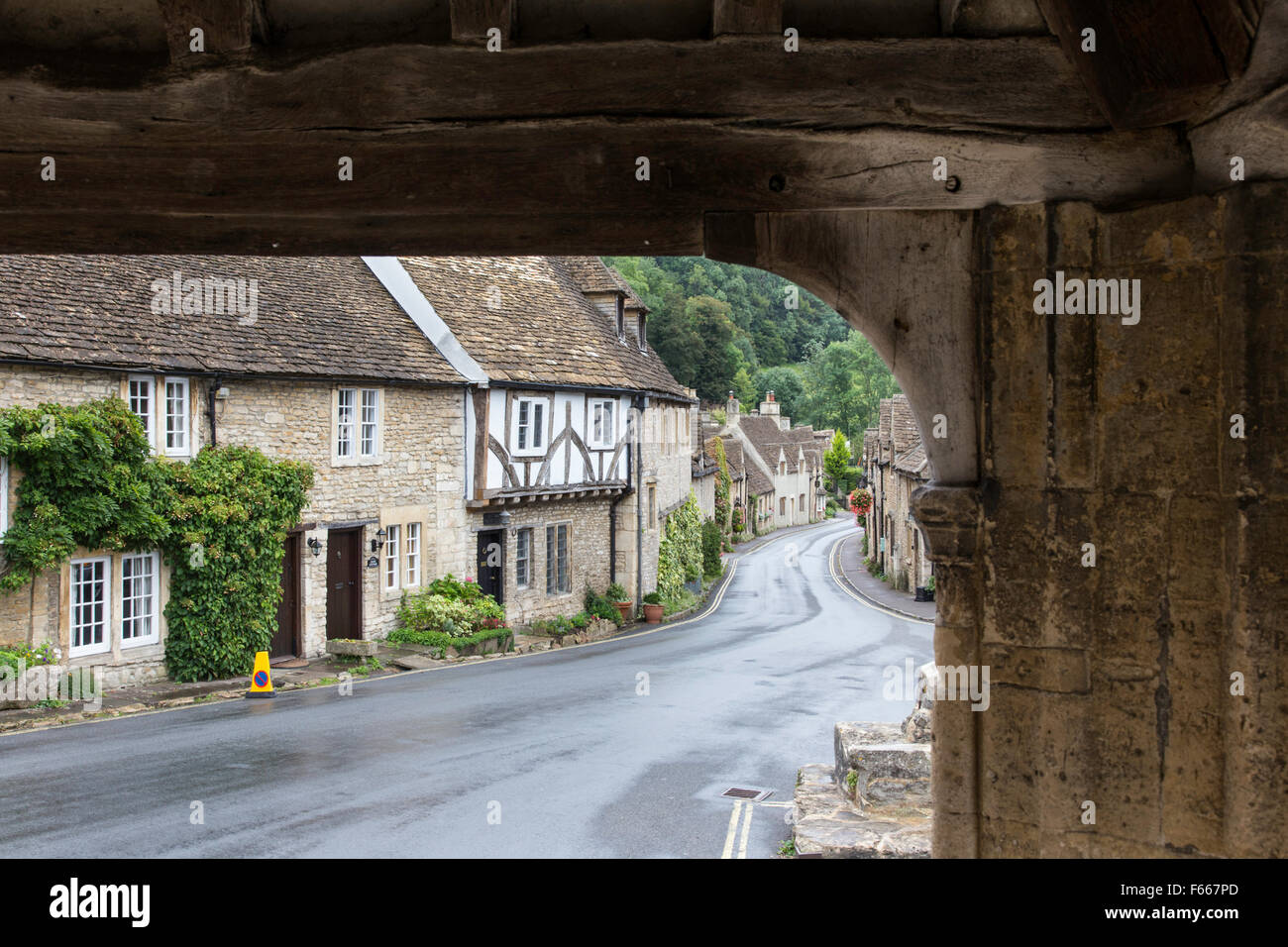 Castle Combe betrachtet durch einiges als "Das schönste Dorf in England", Wiltshire, England, UK Stockfoto