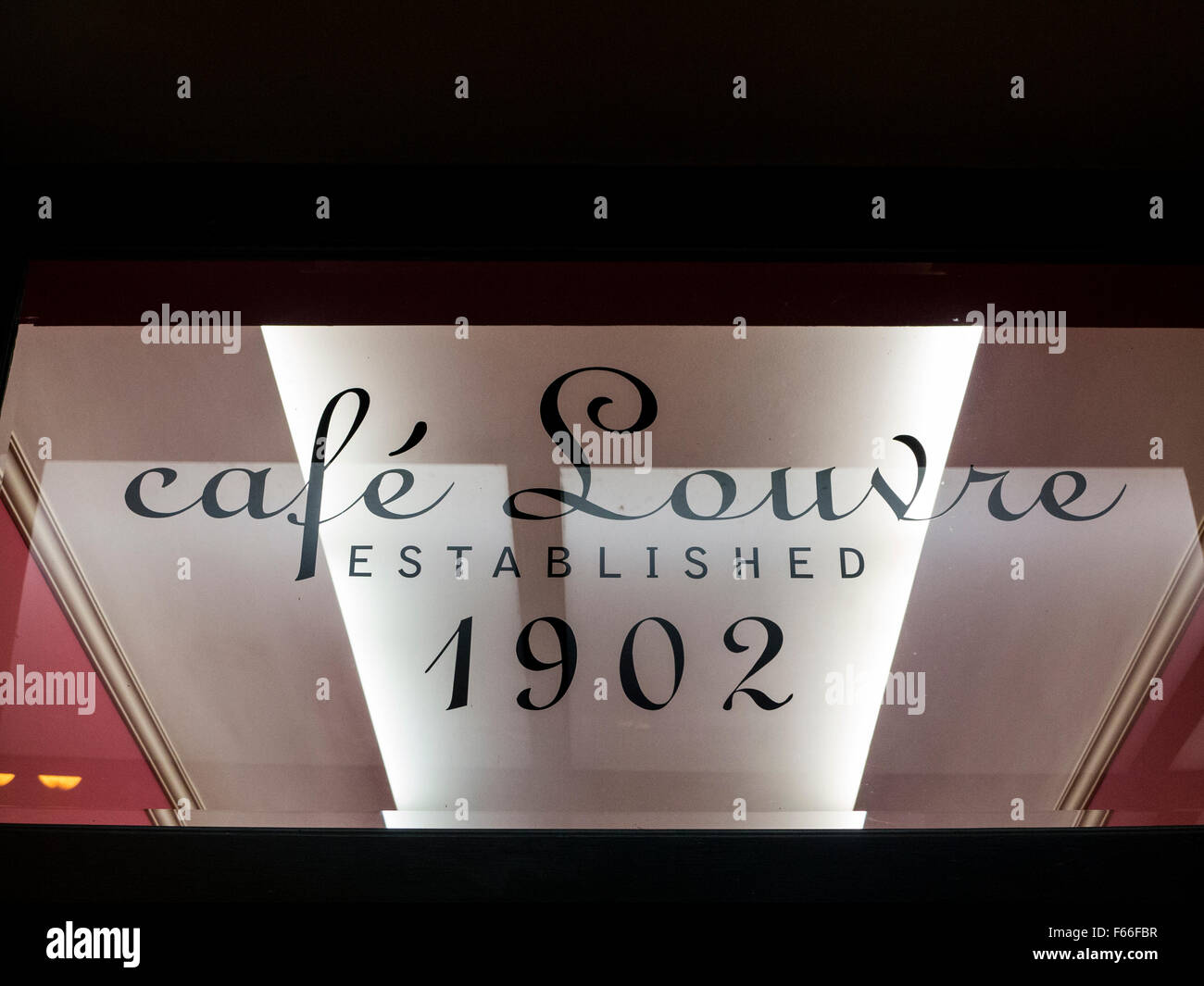 Cafe Louvre in Prag Stockfoto