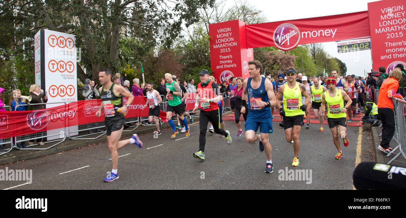 Der London-Marathon Startzeile 2015 Stockfoto