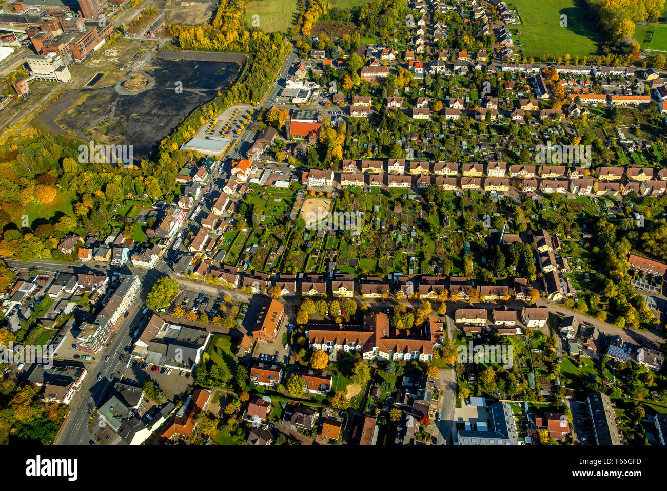Bergbau-Siedlung, Markt Bergarbeitersiedlung Pelkum mit Pelkumer Hängebank Straße Herringen, Hamm, Ruhrgebiet Stockfoto