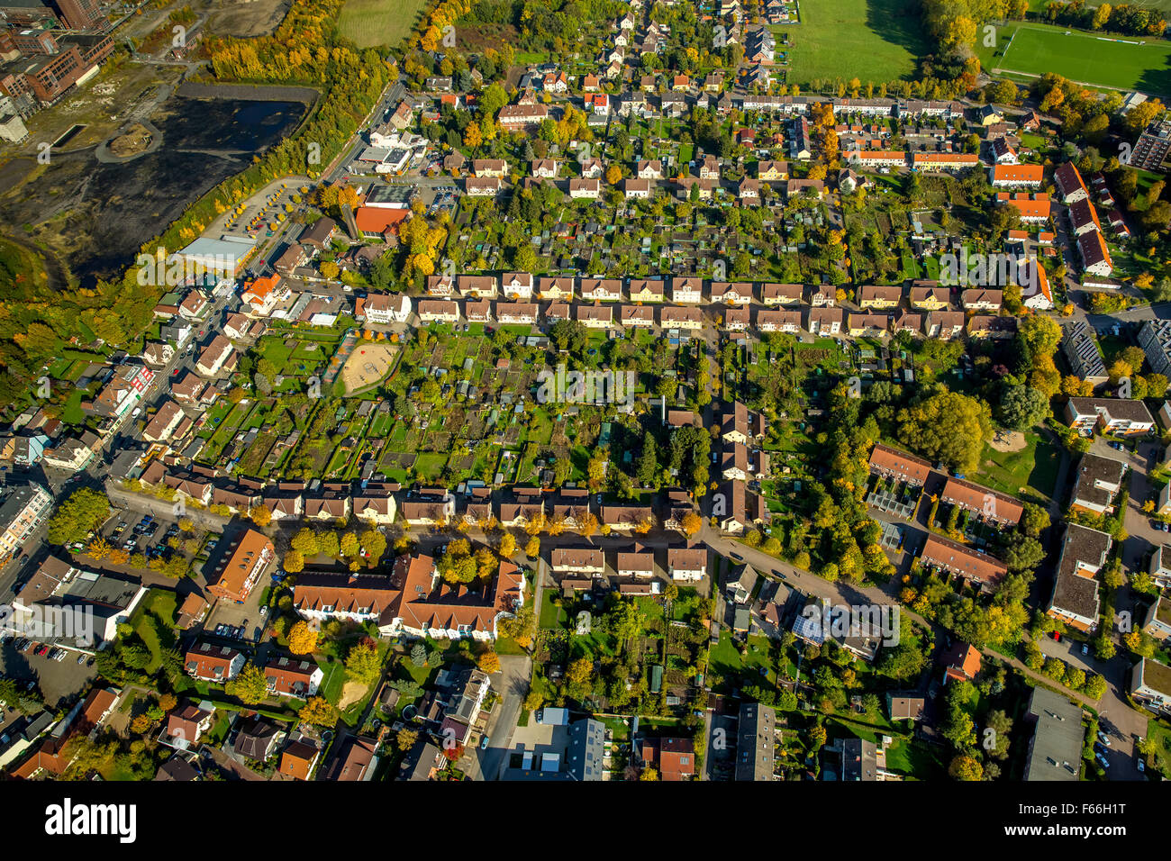 Bergbau-Siedlung, Markt Bergarbeitersiedlung Pelkum mit Pelkumer Hängebank Straße Herringen, Hamm, Ruhrgebiet Stockfoto