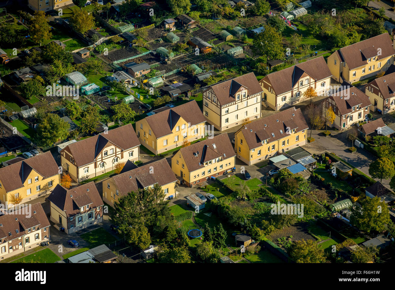 Bergbau-Siedlung, Markt Bergarbeitersiedlung Pelkum mit Pelkumer Hängebank Straße Herringen, Hamm, Ruhrgebiet Stockfoto