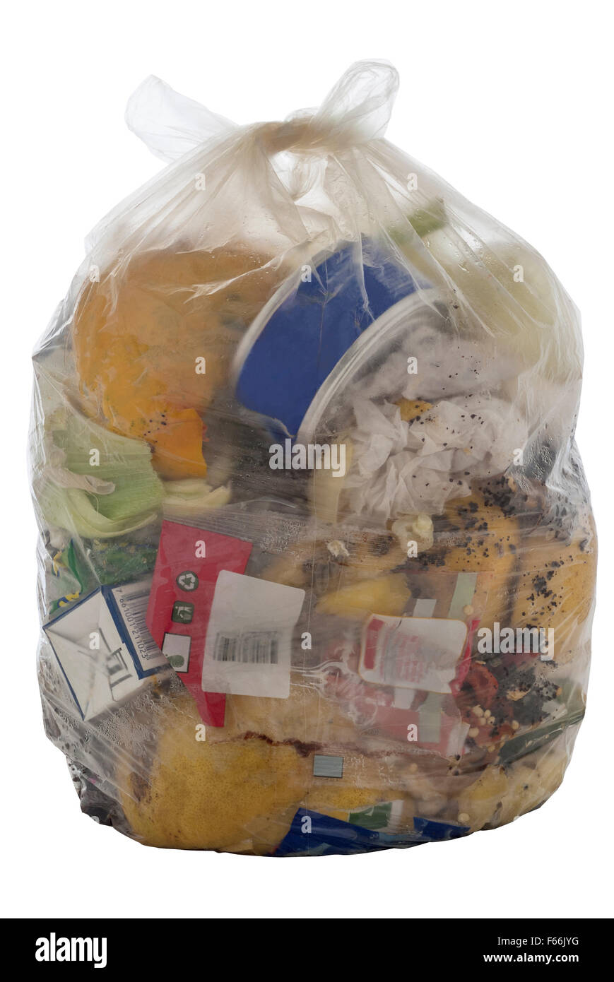 Plastiktüte voller Müll, isoliert auf weiss. Stockfoto