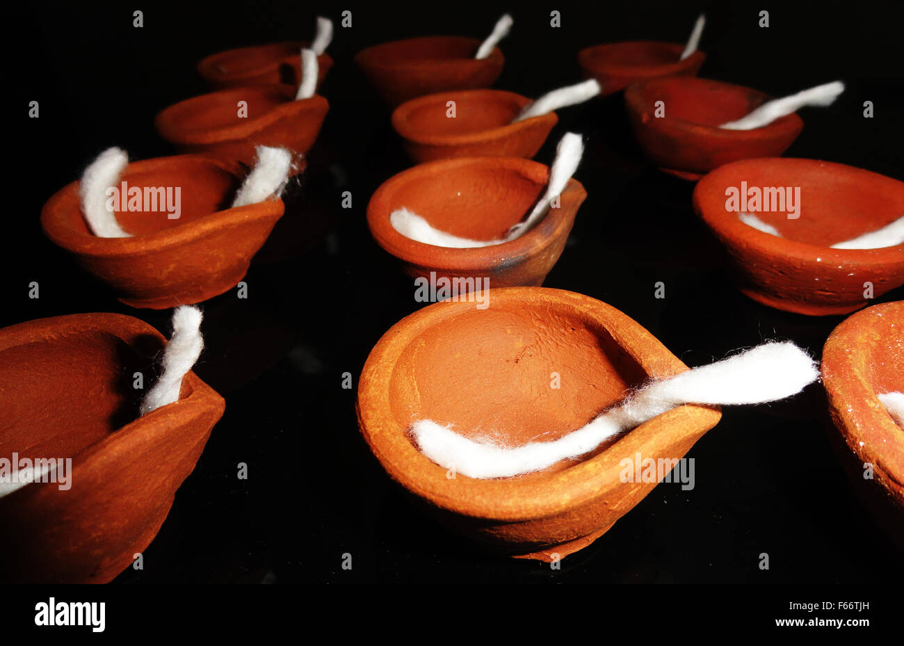 Traditionelle Clay Diyas während Diwali-fest in Indien Stockfoto