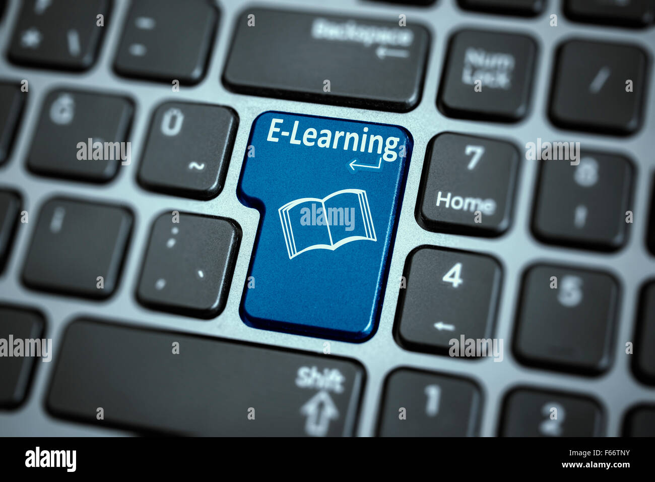 E-Learning-Taste auf der Tastatur, Stockfoto