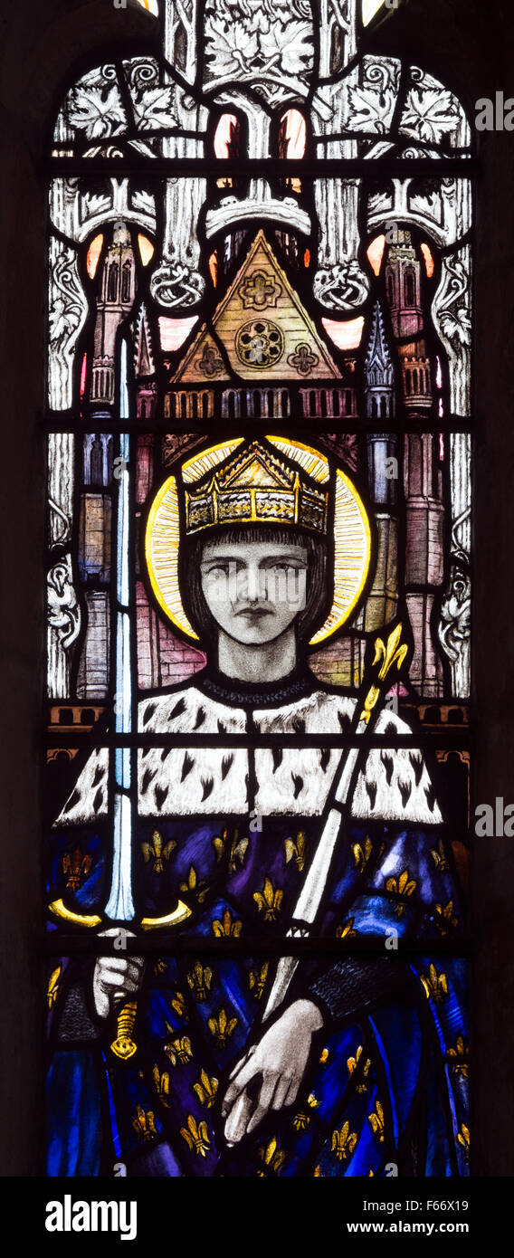 Saint Louis von Frankreich Glasmalereien von Christopher Whall, St. Leonard Kirche ab, Northamptonshire, England, UK Stockfoto