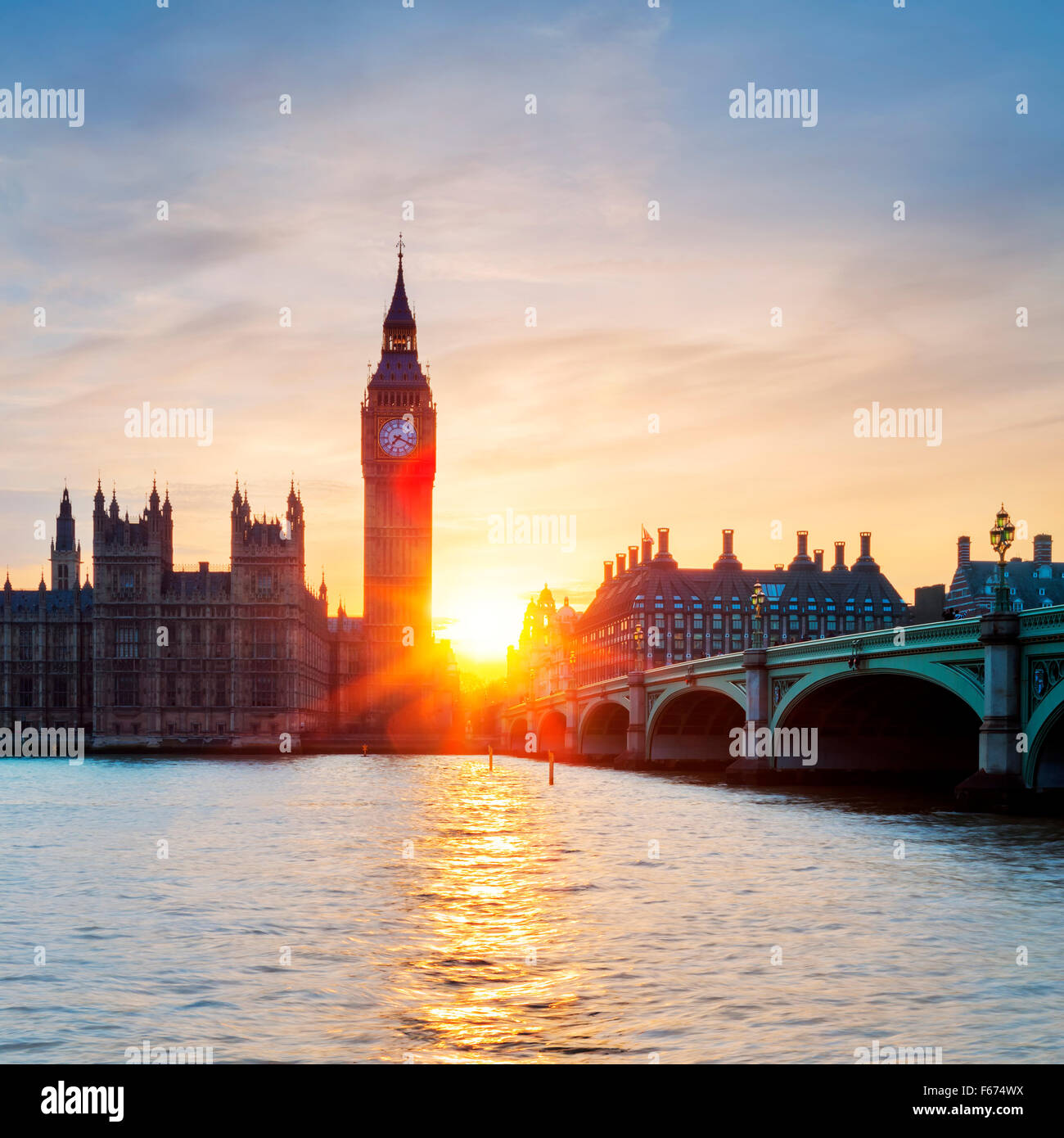 Blick auf berühmte Big Ben Uhrturm in London bei Sonnenuntergang, UK. Stockfoto