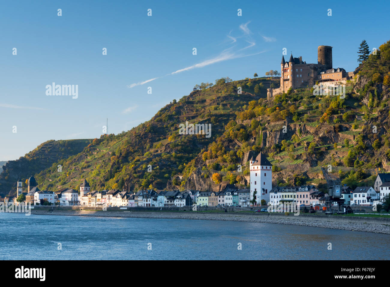 Rhein Stadt St. Goarshausen am Fuße der Burg Katz Burg Stockfoto