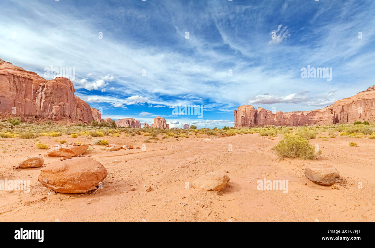Panoramasicht auf das Monument Valley, Utah, USA. Stockfoto