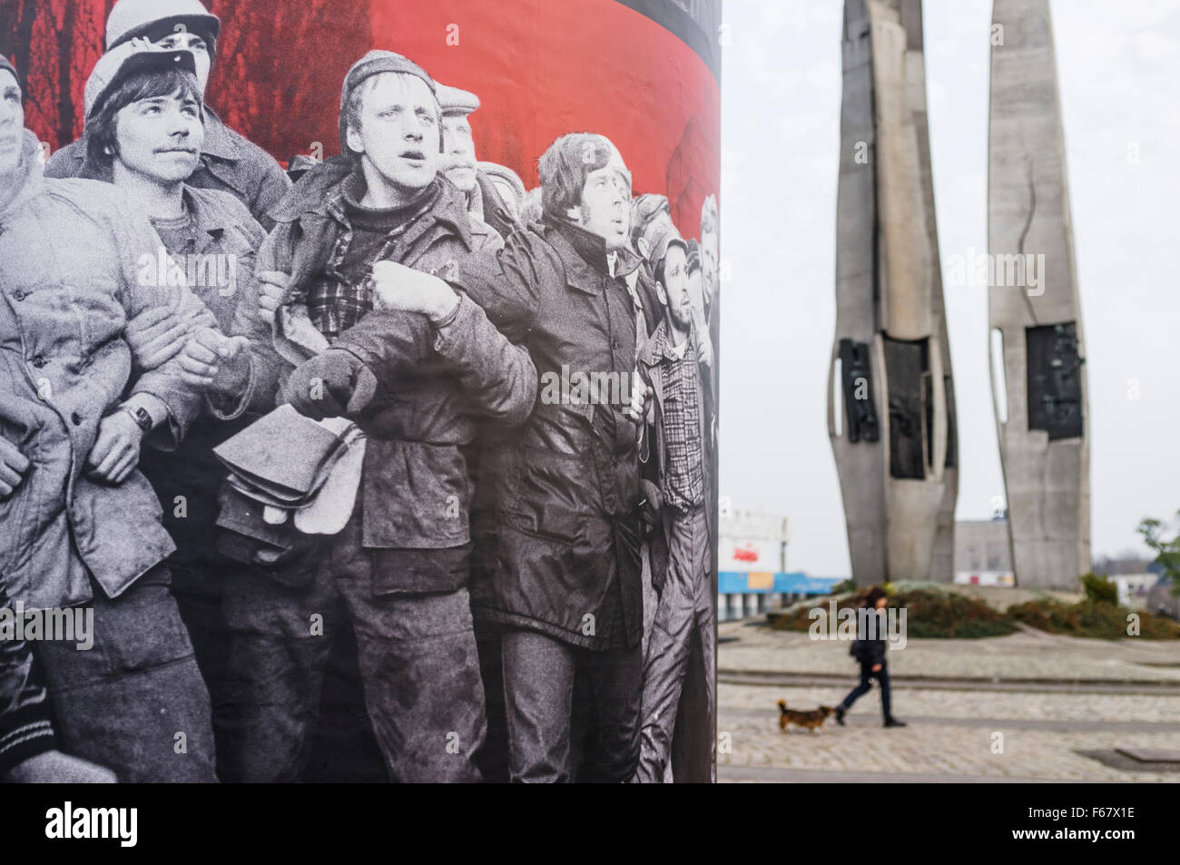 Denkmal für die gefallenen Werftarbeiter von 1970 und europäische Solidarität Zentrum gewidmet der Geschichte der Solidarität, der polnischen Stockfoto