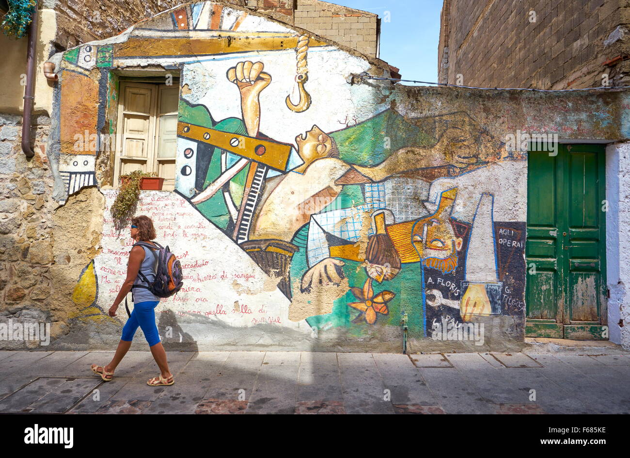 Murales in Orgosolo Dorf, Straße Wandmalerei, Insel Sardinien, Italien Stockfoto