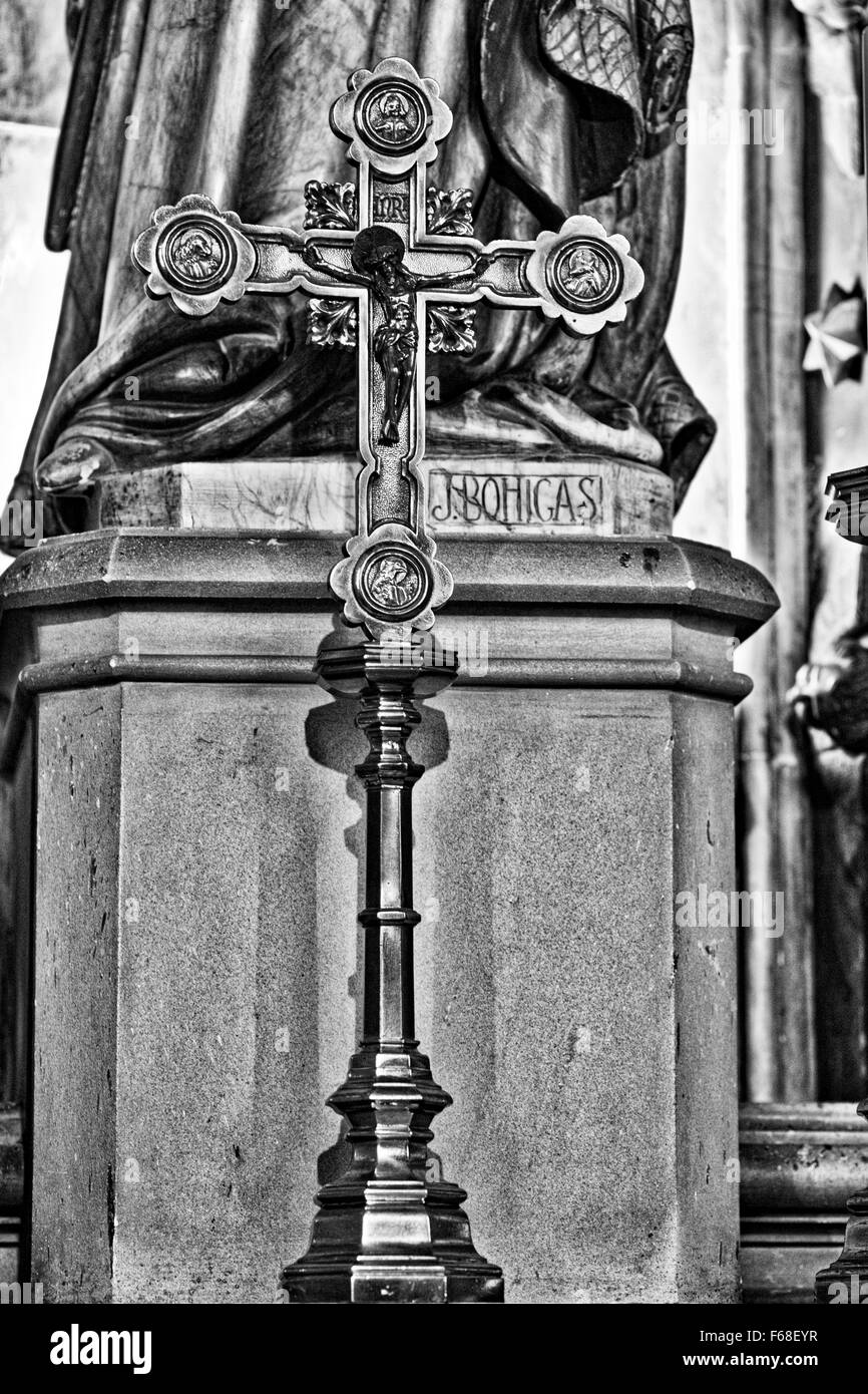 Kruzifix in der Kirche Stockfoto