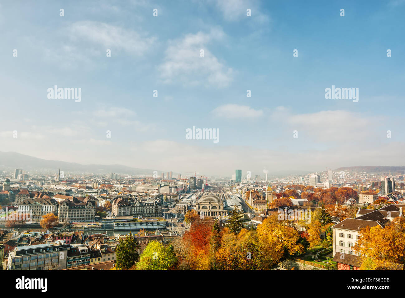 November 2015, Stadtbild von Zürich (Schweiz), HDR-Technik Stockfoto