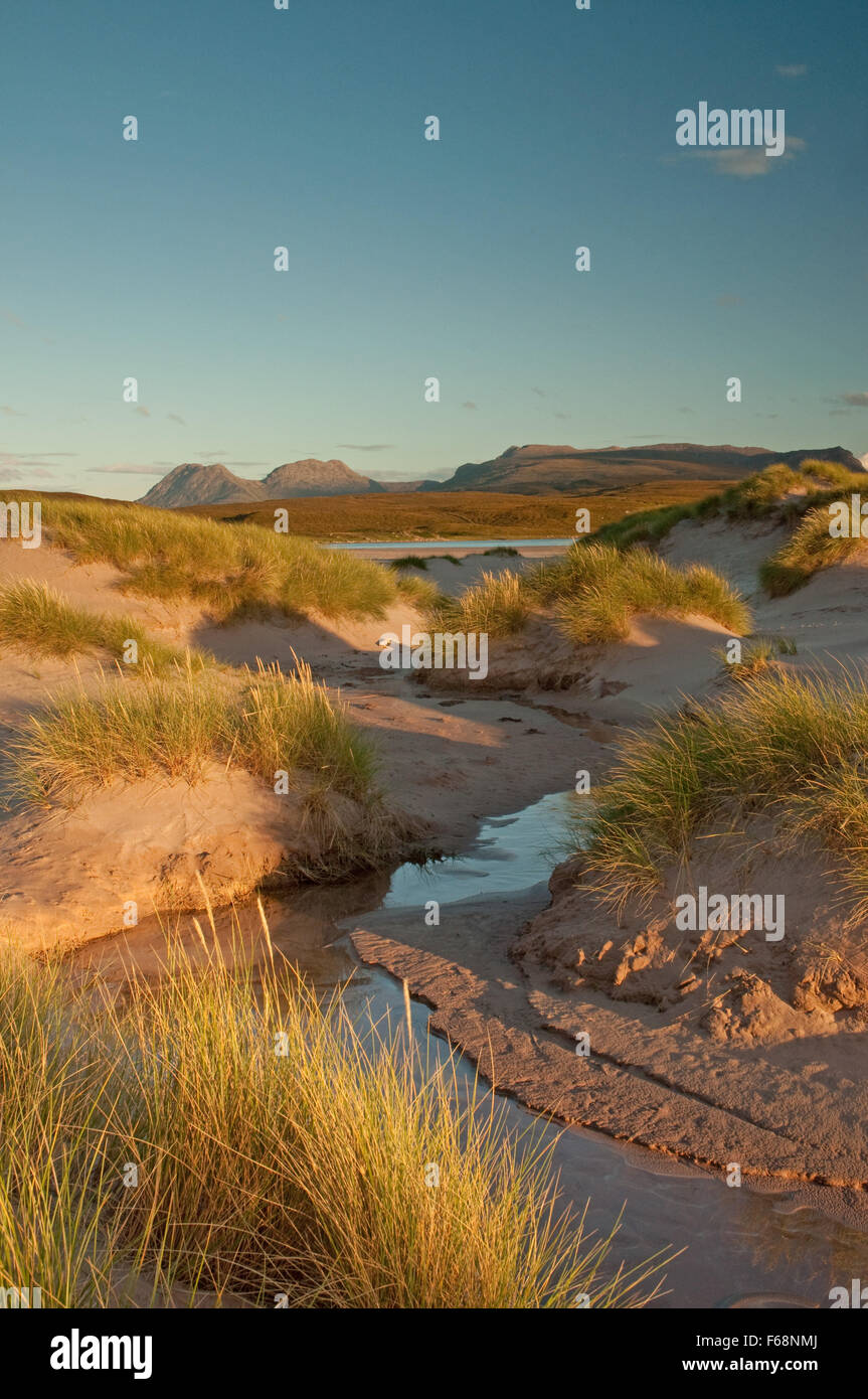 Am Abend Sonnenlicht über die Bucht von Achnahaird Stockfoto