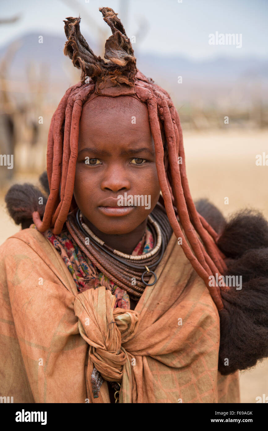 Himba Frau im Kaokoveld, Namibia, Afrika Stockfoto