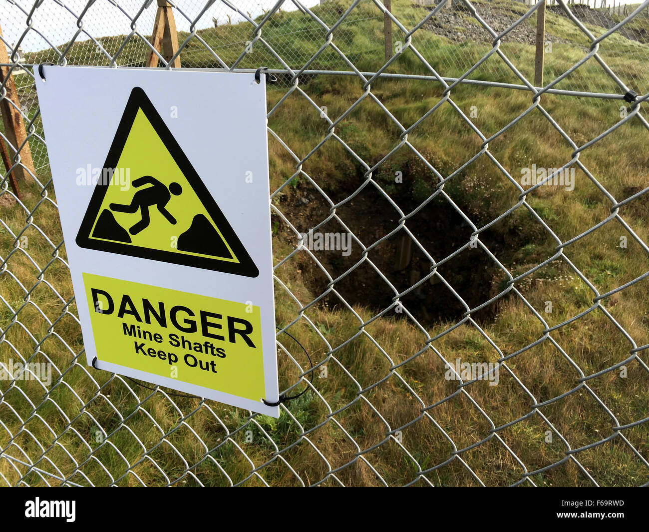 Offenen Schacht Warnung Stockfoto