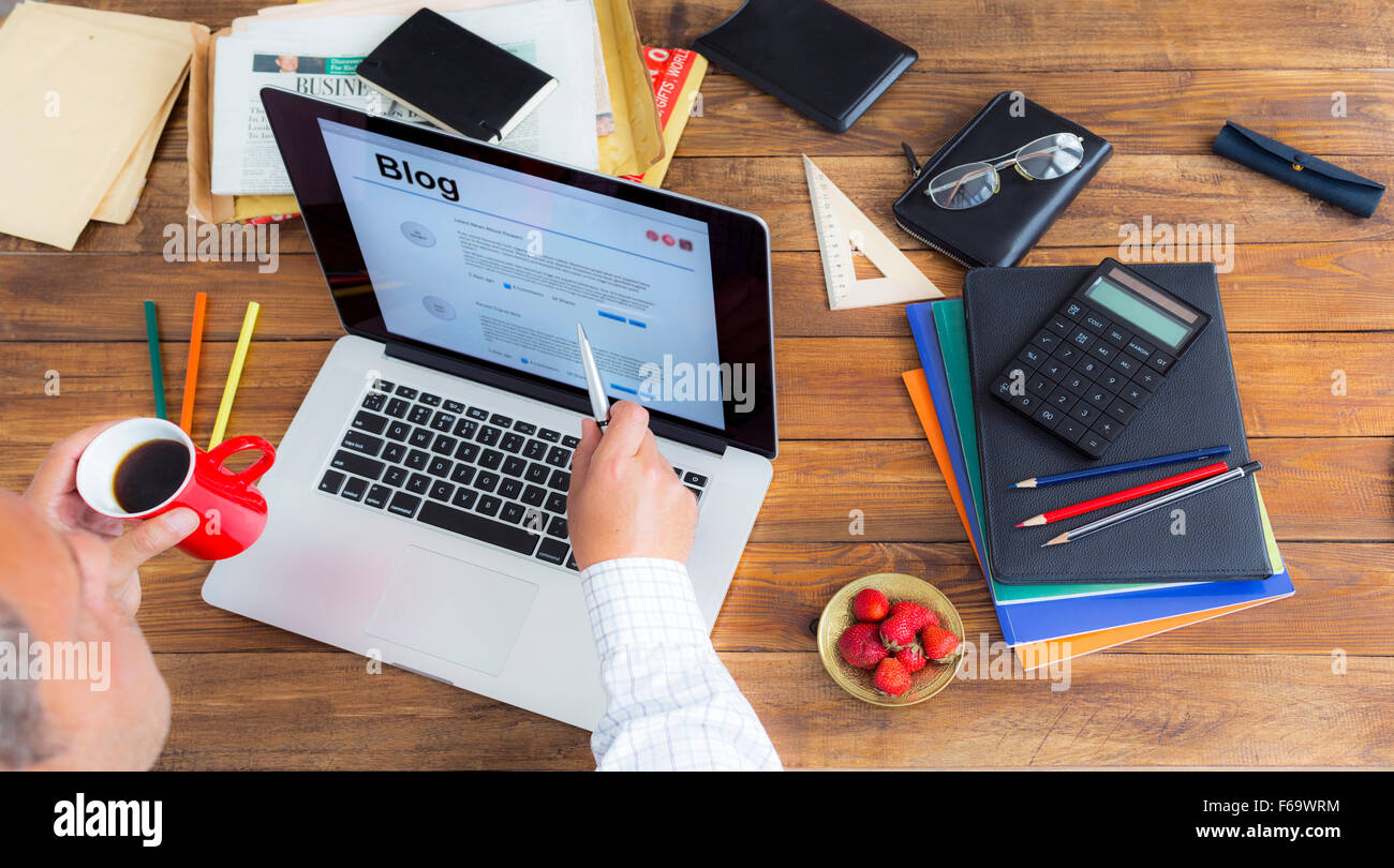 Chaotisch Arbeitsbereich der Freelancer-Konzept Stockfoto