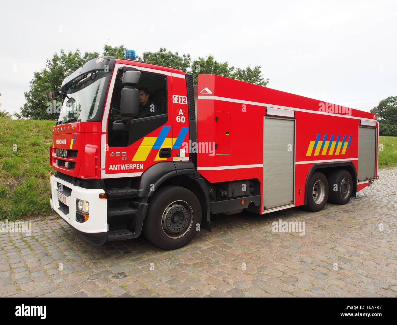 Iveco 4450e5, Stralis, Firetruck Antwerpen, Einheit A60 bei Lillo pic3 Stockfoto