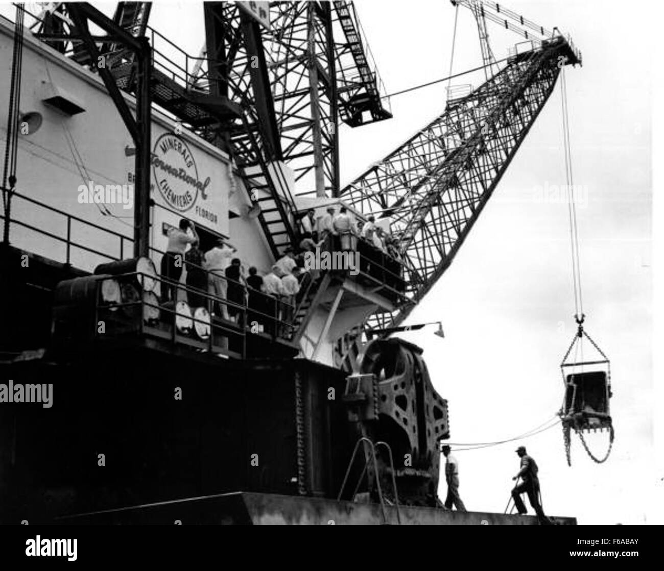 Die Super Scooper Dragline in Noralyn ist ein massives Bergbaugerät, das zum Ausheben großer Erdmengen verwendet wird. Dieser Dragline ist Teil der Schwermaschinenflotte des Bergbaus und spielt bei großen Erdbewegungsvorhaben eine entscheidende Rolle. Stockfoto