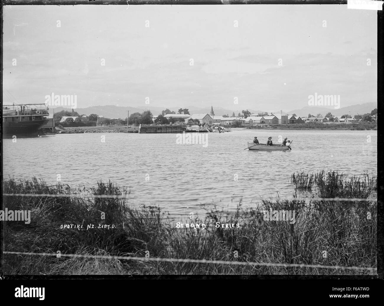 Blick auf Waioeka Fluss und Opotiki Stockfoto