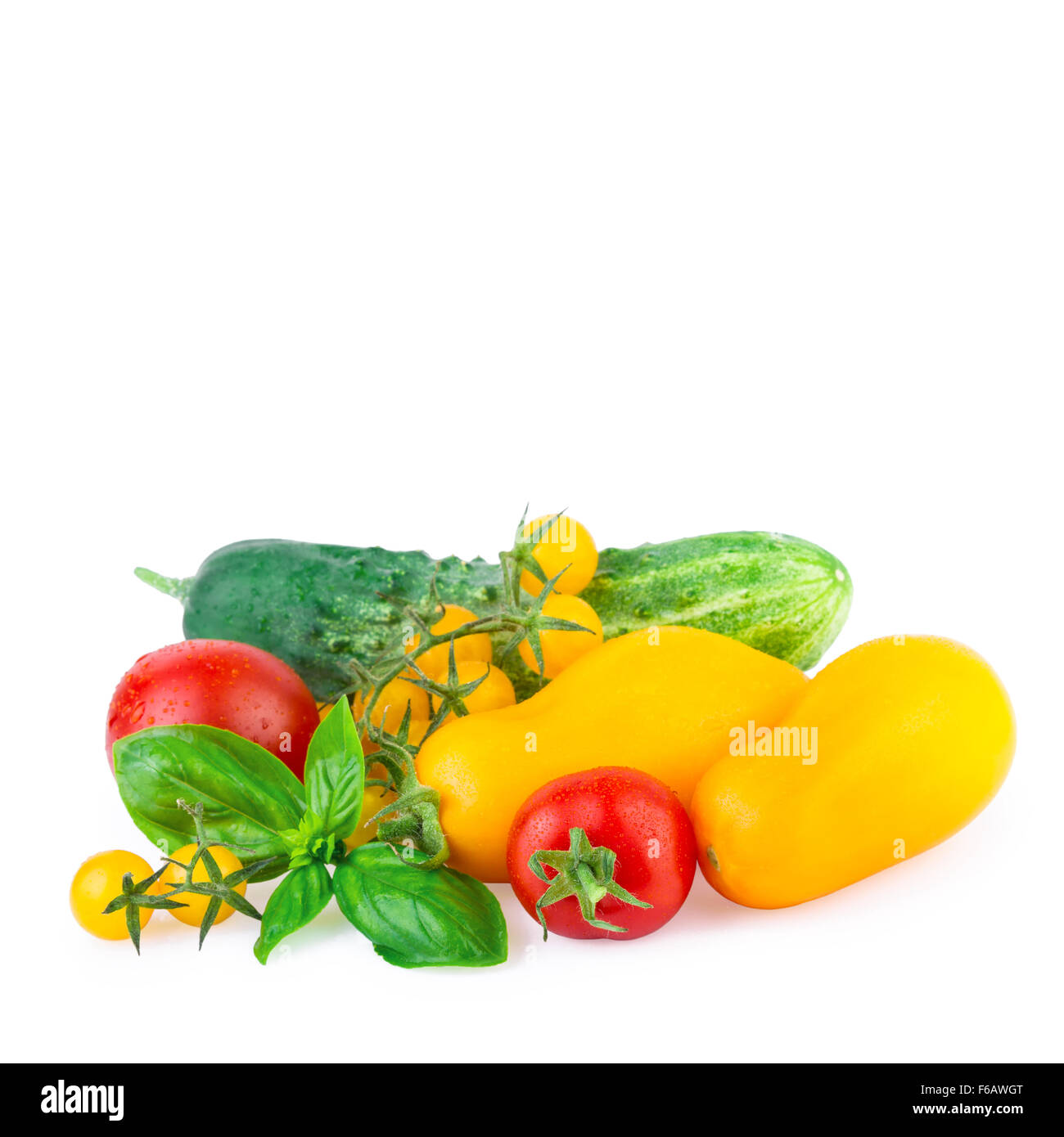 Grün rot gelb Gemüse isoliert Stockfoto