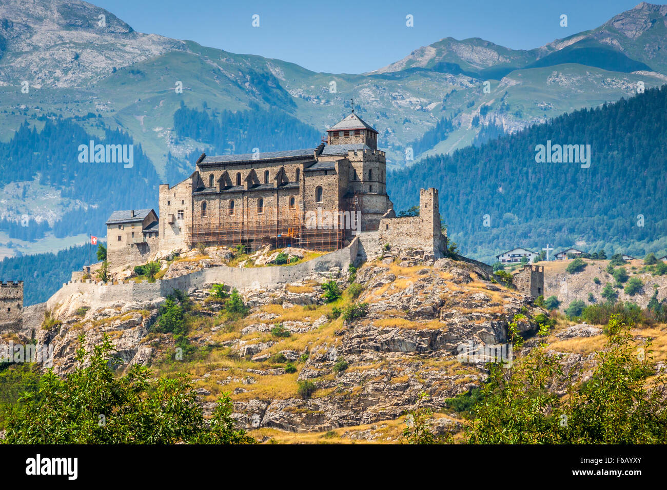 Valere Basilika und Schloss Tourbillon, Sion, Schweiz Stockfoto