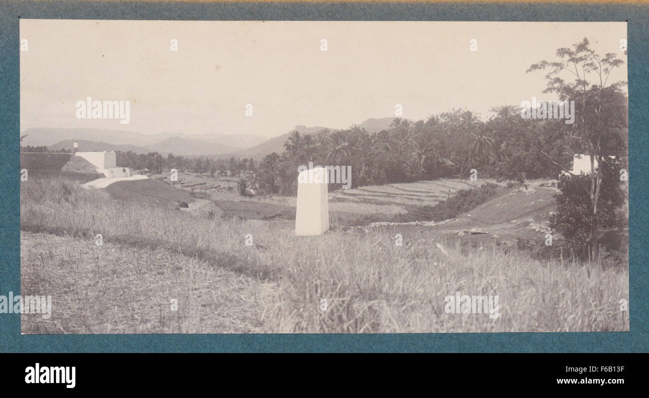 Der Bau der Eisenbahnbrücke Cirebon-Kroya zeigt die technischen Anstrengungen, die bei der Modernisierung der indonesischen Eisenbahninfrastruktur unternommen wurden. Stockfoto