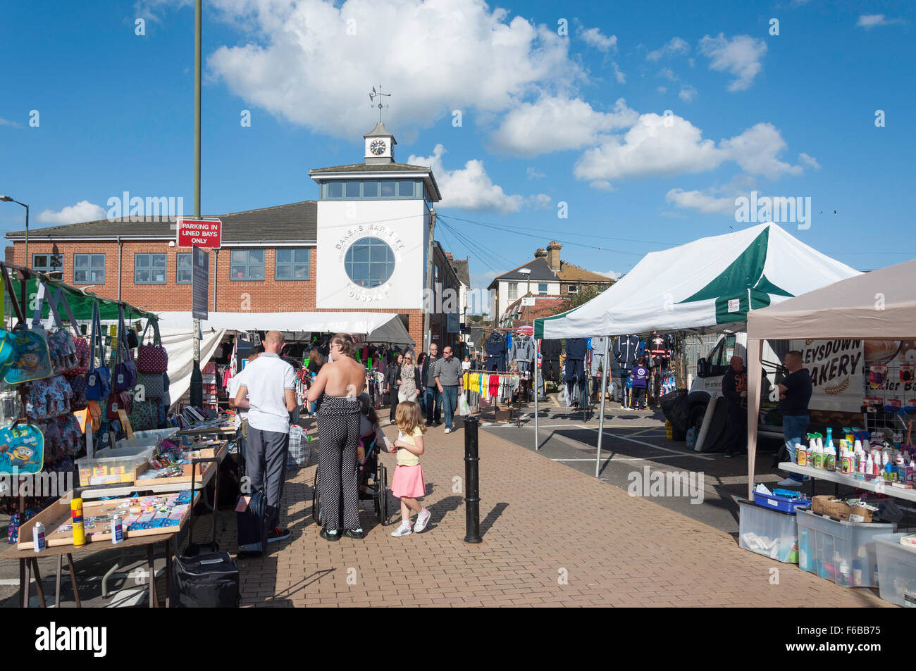 Strood Samstagsmarkt, Commercial Road, Strood, Kent, England, Vereinigtes Königreich Stockfoto