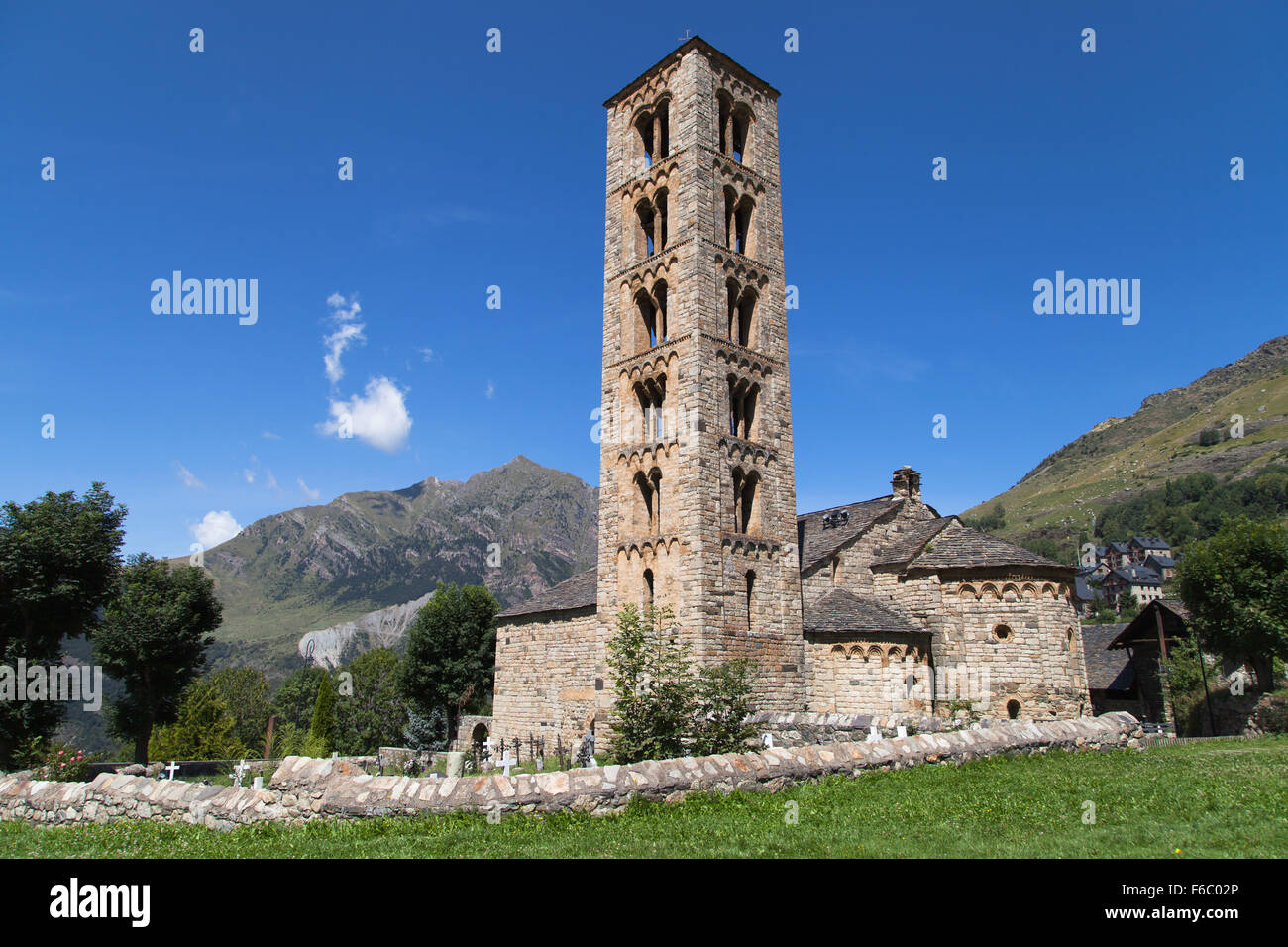 Romanische Kirche von Santa Climent in Taull, Vall de Boi, Katalonien. Stockfoto