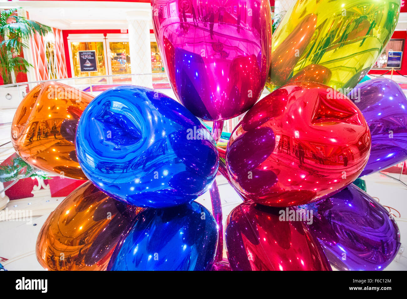 Jeff Koons Tulpen Skulptur im Wynn Hotel in Las Vegas anzeigen Stockfoto