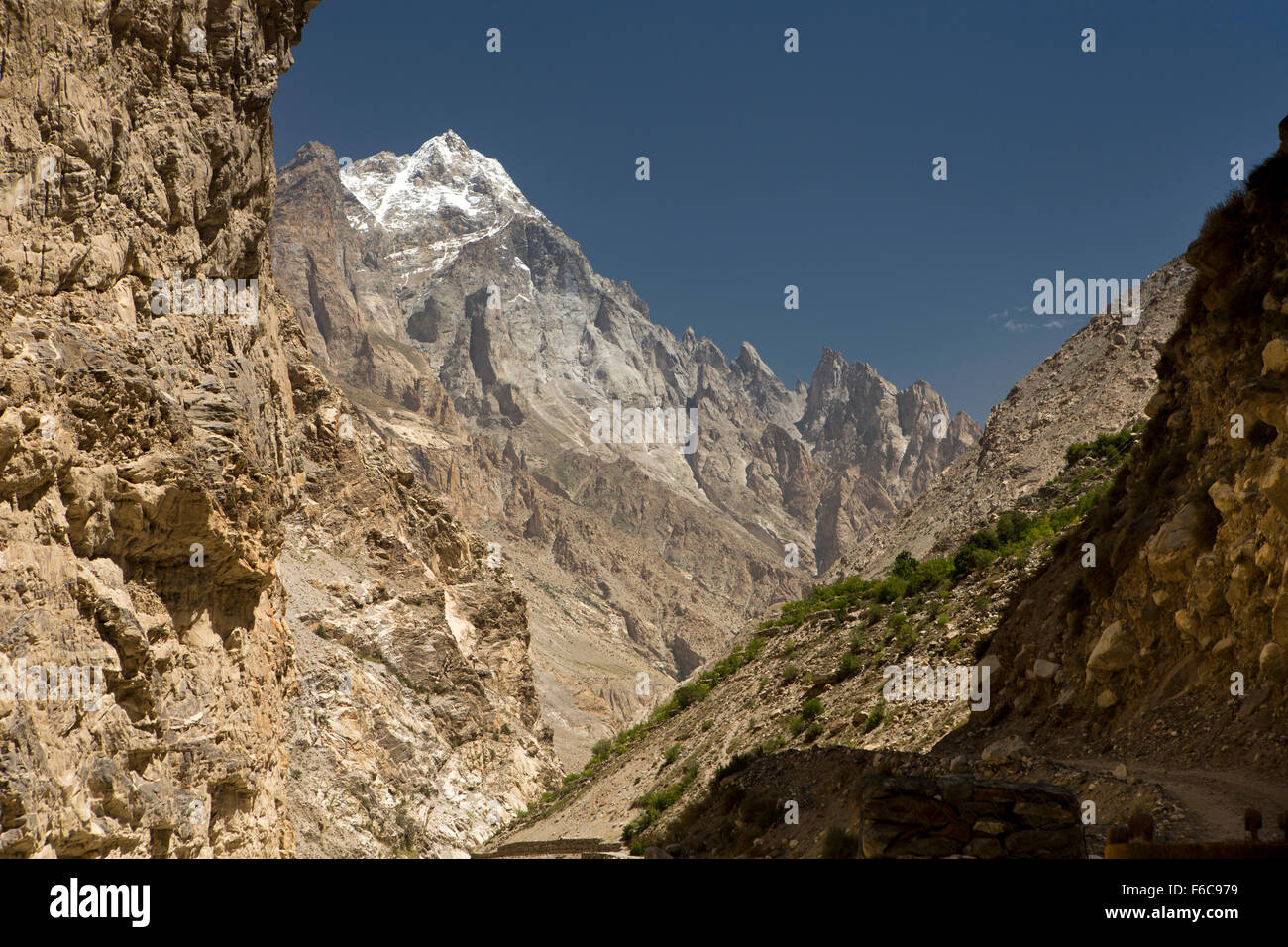 Indien, Himachal Pradesh, Kinnaur, Tashigang, Khab Sangum, Sutlej River Tal und 6800m Reo Purgil peak Stockfoto