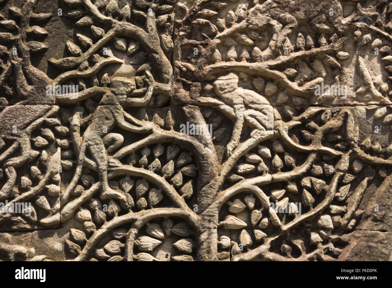 Angkor, Kambodscha: Stein-Reliefs von Affen am Bayon-Tempel. Stockfoto