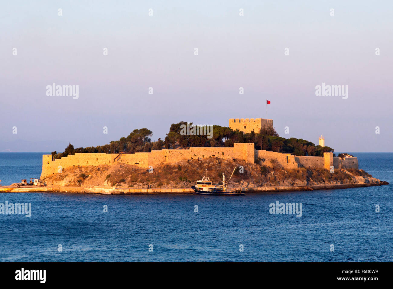 Güvercinada Castle, Kusadasi, Türkei, Montag, 21. September 2015. Stockfoto