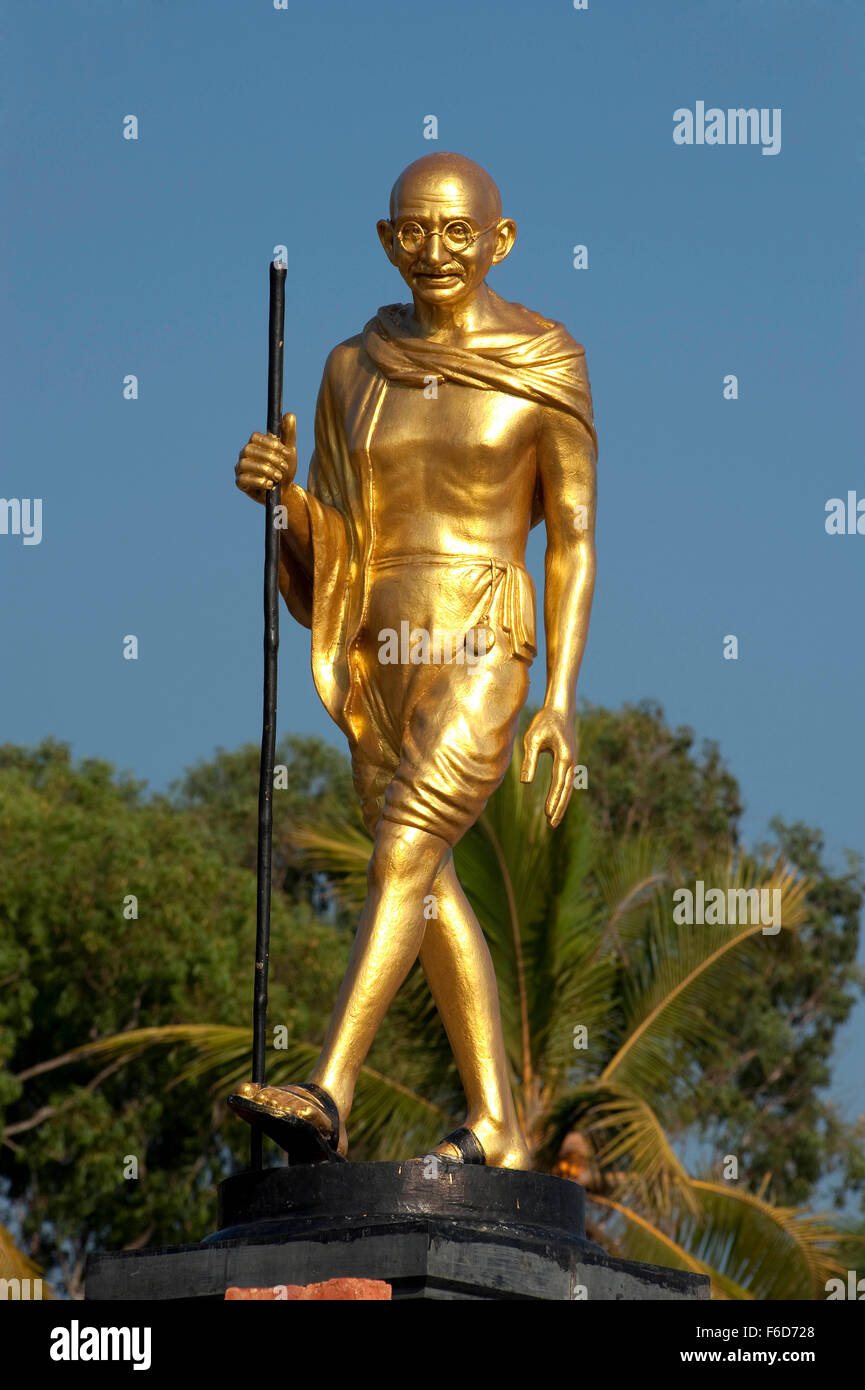 Mahatma Gandhi-Statue, Quilon Strand, Kerala, Indien, Asien Stockfoto