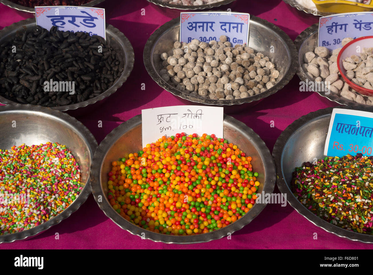 Verschiedene Arten Mund Lufterfrischer für Verkauf, Surajkund Mela, Faridabad, Haryana, Indien, Asien Stockfoto