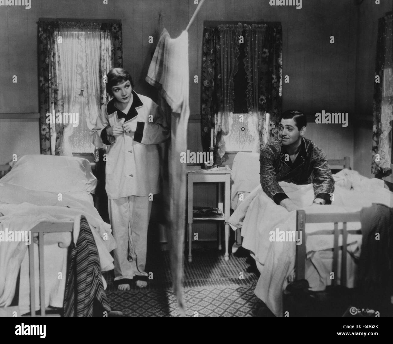 1. Januar 1930 - Clark Gable und Claudette Colbert, am Set des Films, es geschah in einer Nacht, 1934 (Bild Kredit: C Glasshouse/Unterhaltung Bilder) Stockfoto