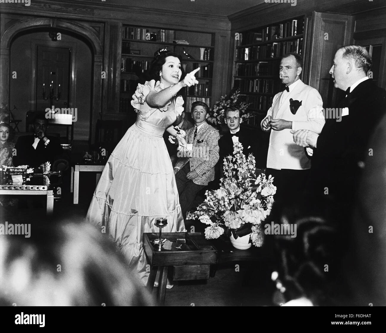 VERÖFFENTLICHT: 22. Juli 1938 - Film Originaltitel: Liebe findet Andy Hardy. IM BILD: JUDY GARLAND, MICKEY ROONEY, LEWIS STONE. Stockfoto