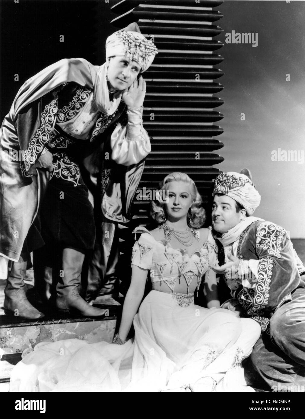 VERÖFFENTLICHT: 1. Dezember 1944 - Film Originaltitel: verloren in einem Harem. Bild: BUD ABBOTT und LOU COSTELLO. Stockfoto