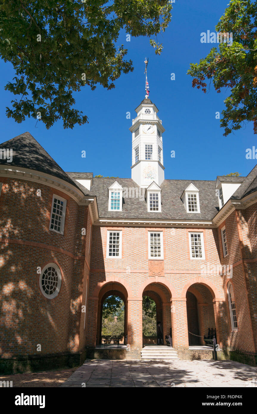 Der Capitol Gebäude Uhrturm, Colonial Williamsburg, Virginia, USA Stockfoto