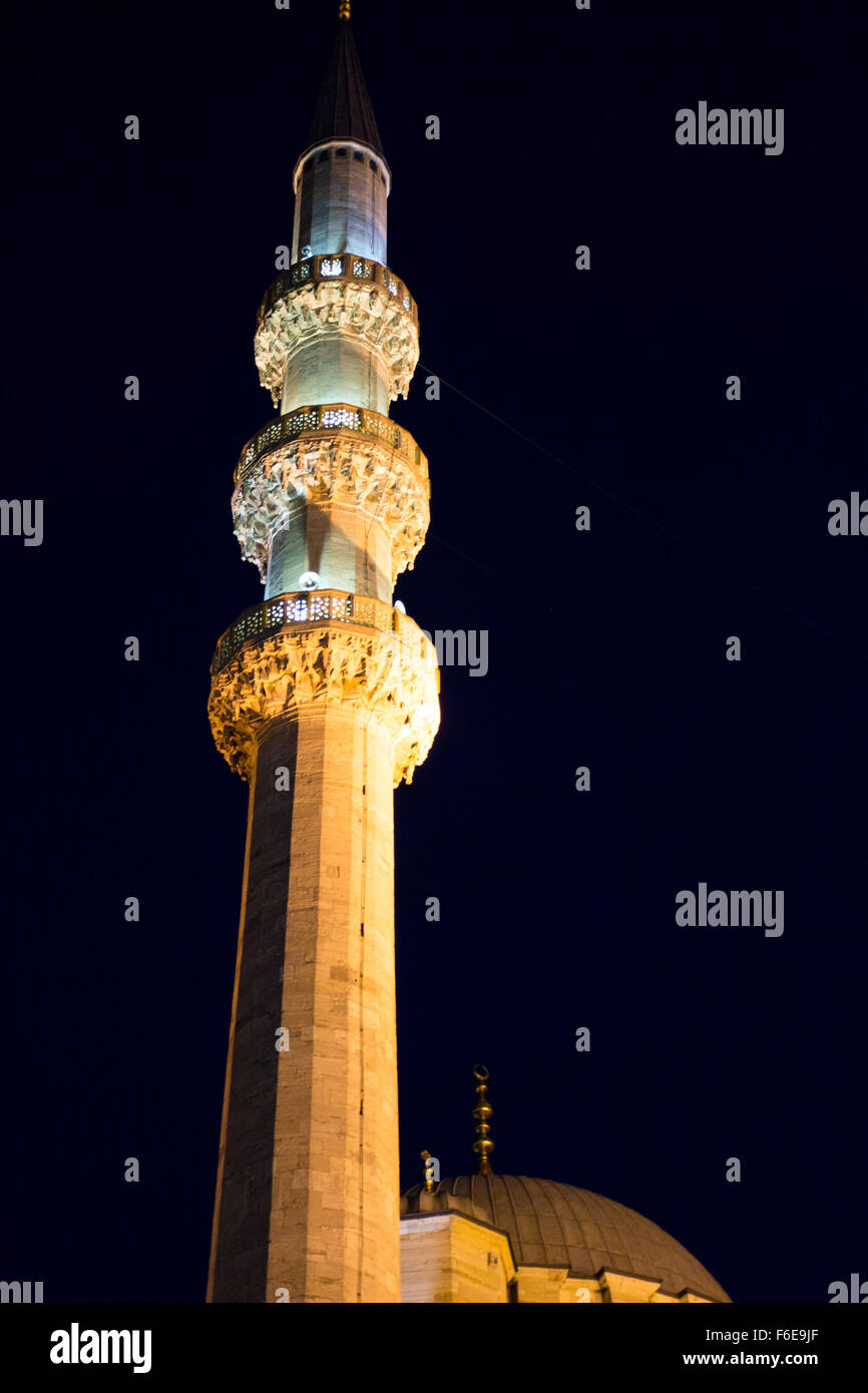 Istanbul-Moschee in der Nacht Stockfoto