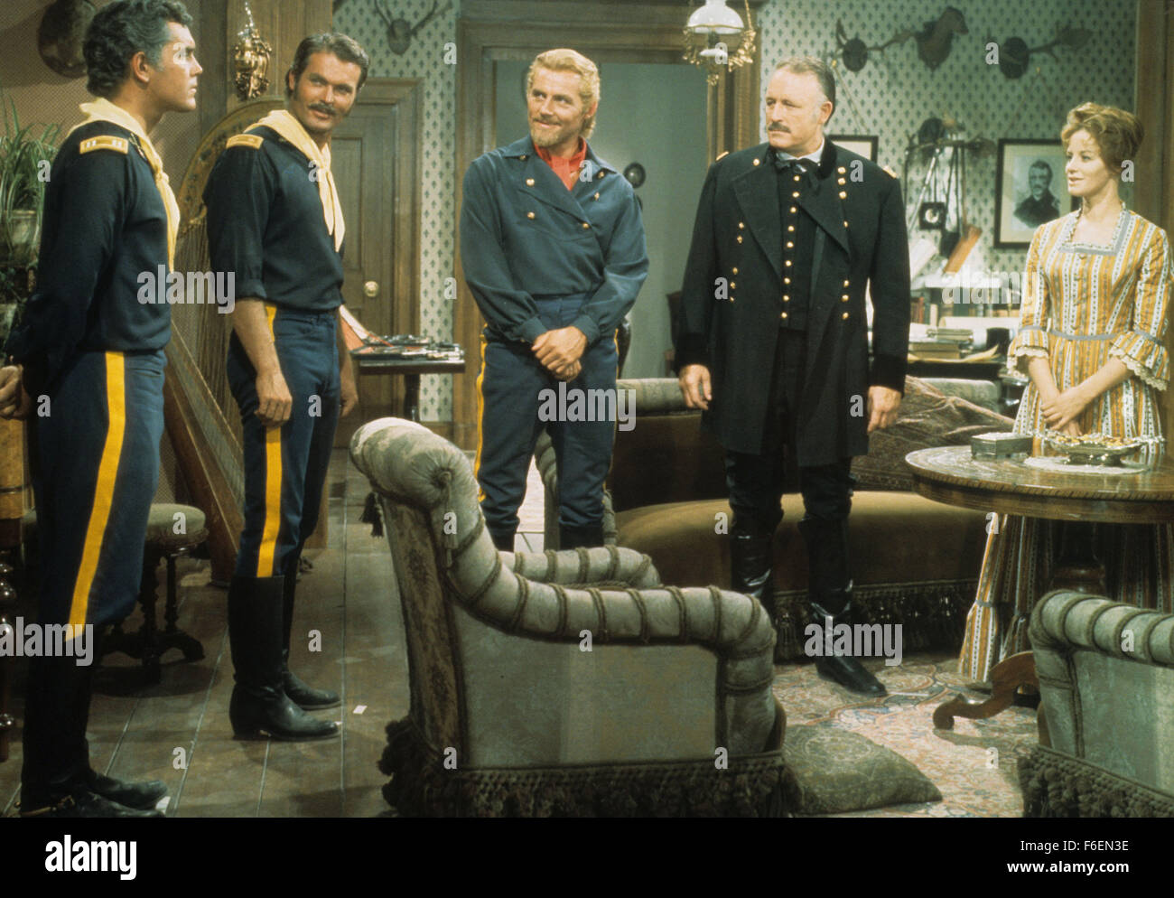 Datum der Freigabe: 24. Januar 1968. FILMTITEL: Custer des Westens. STUDIO: Überwachungsbilder. PLOT: Die Geschichte von US-General George Armstrong Custer, einen extravaganten Helden des Bürgerkrieges, die später gekämpft und war mit seinem gesamten Befehl von kämpfenden Sioux und Cheyenne Stämme in der Schlacht am Little Big Horn 1876 ausgerottet. Im Bild: ROBERT SHAW als General George Armstrong Custer. Stockfoto